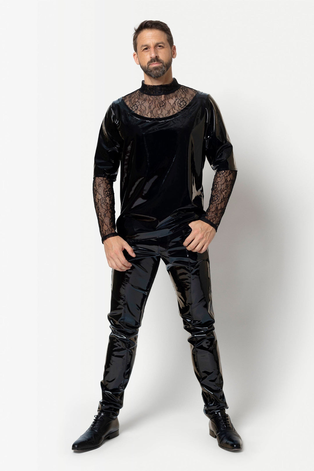 L'HOMME ALRIK Vinyl Pants in Black 