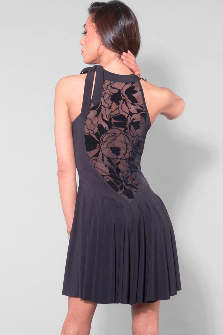 Madame XY by Patrice MME CELINNA Lycra Pleated Dress in Black 