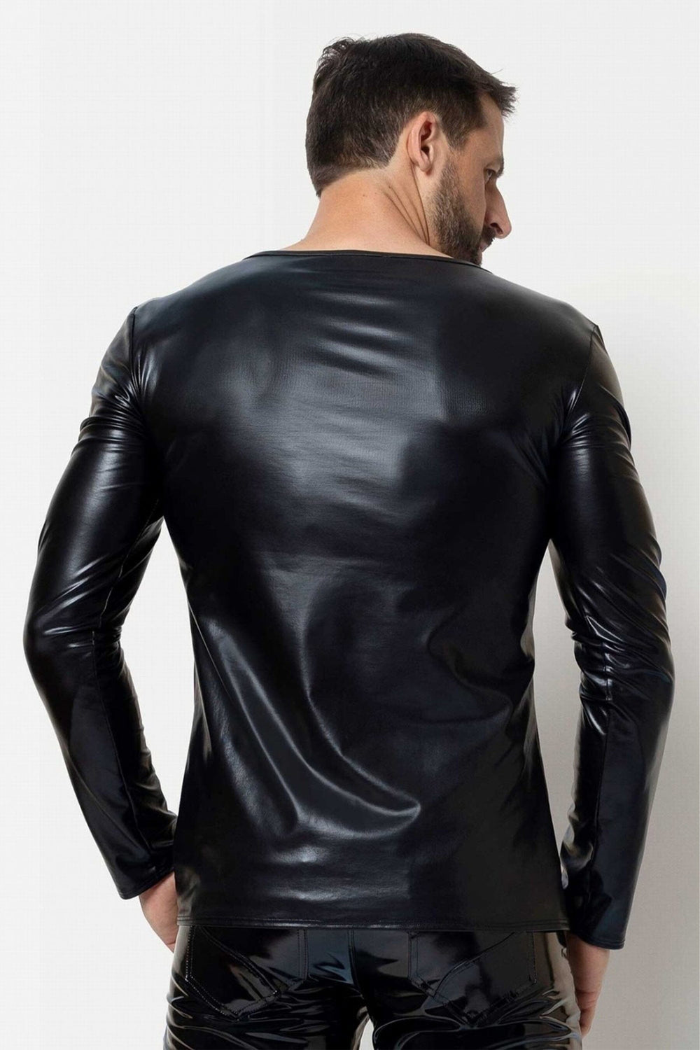 L'HOMME ENRICK Long Sleeved Wetlook Shirt in Black 