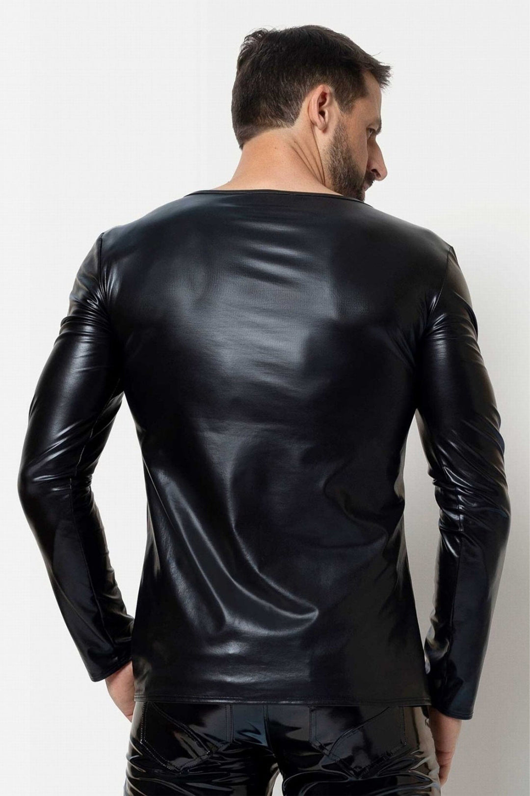 L'HOMME ENRICK Long Sleeved Wetlook Shirt in Black 