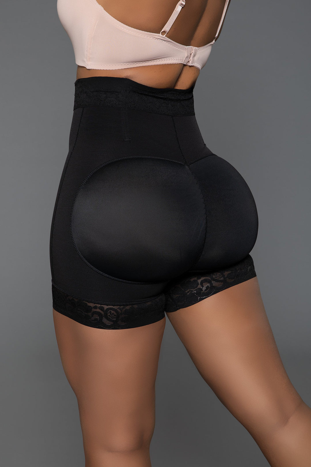 BeWicked Hug Me Close Tummy Control Bodyshaper in black 