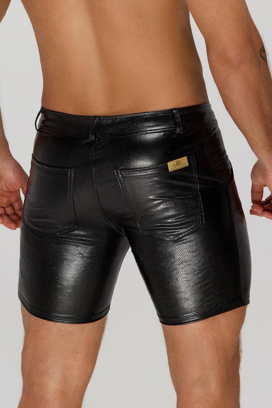 Noir Handmade Mid Length Shorts Of Snake Wetlook With Back Pockets in Black 