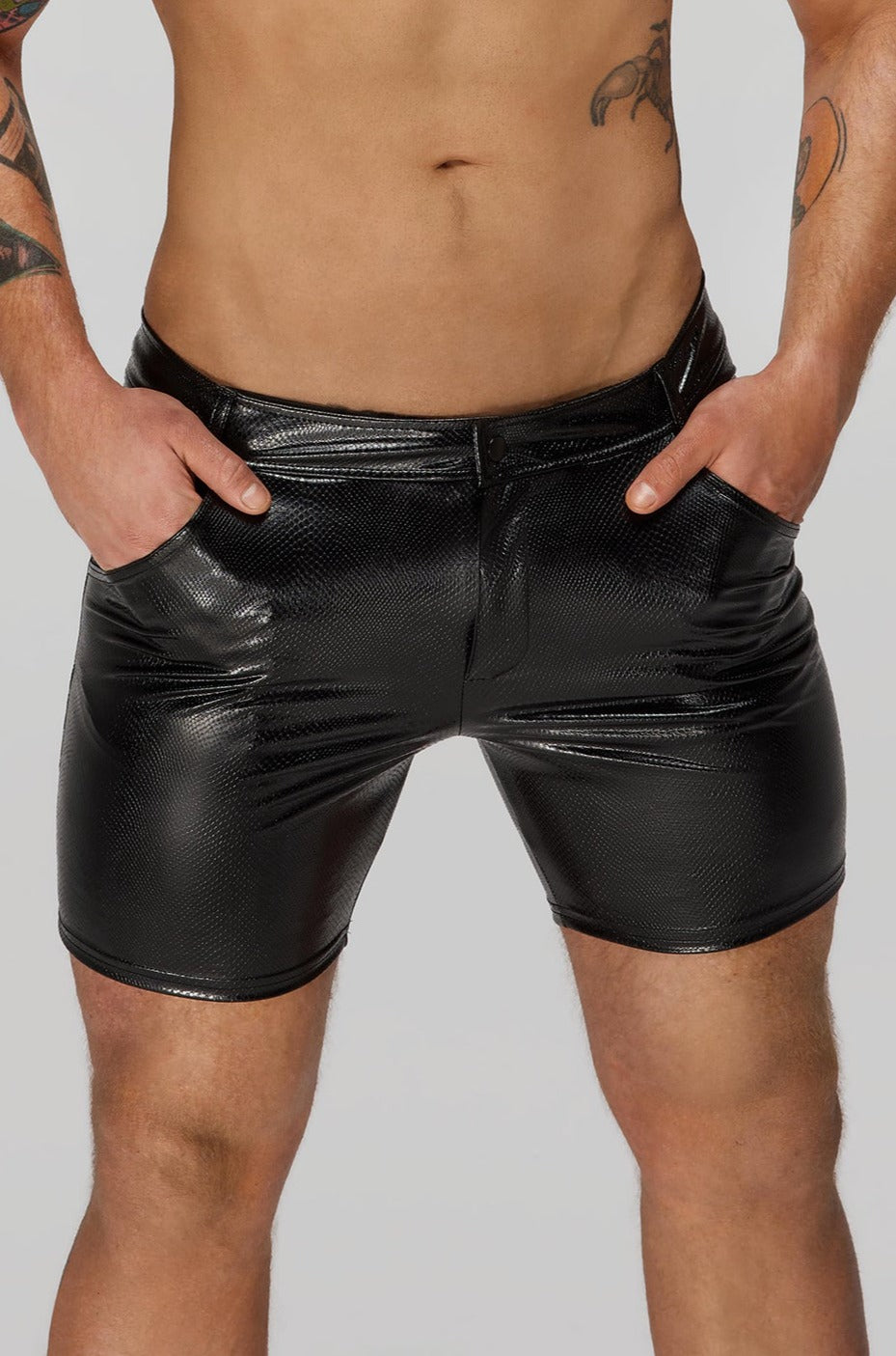 Mid-Length Shorts Of Snake Wetlook With Back Pockets