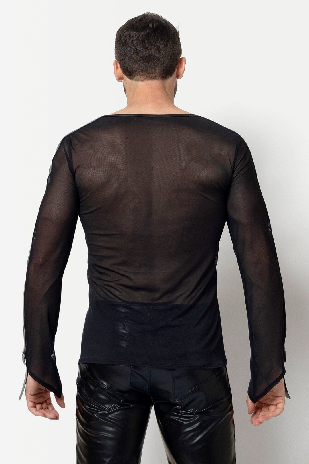 L'HOMME RIKKE Mesh V Neck Shirt in Black 