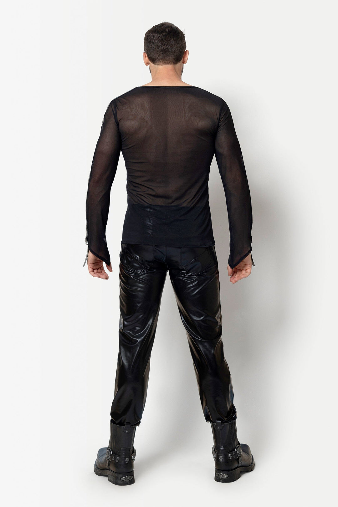 L'HOMME RIKKE Mesh V Neck Shirt in Black 
