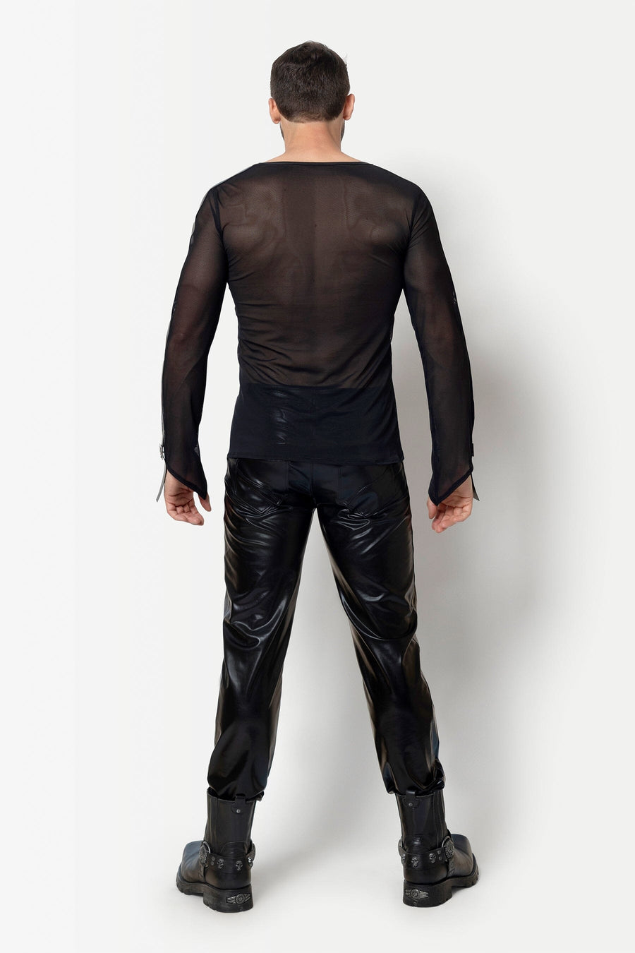 L'HOMME RIKKE Mesh V Neck Shirt in Black 