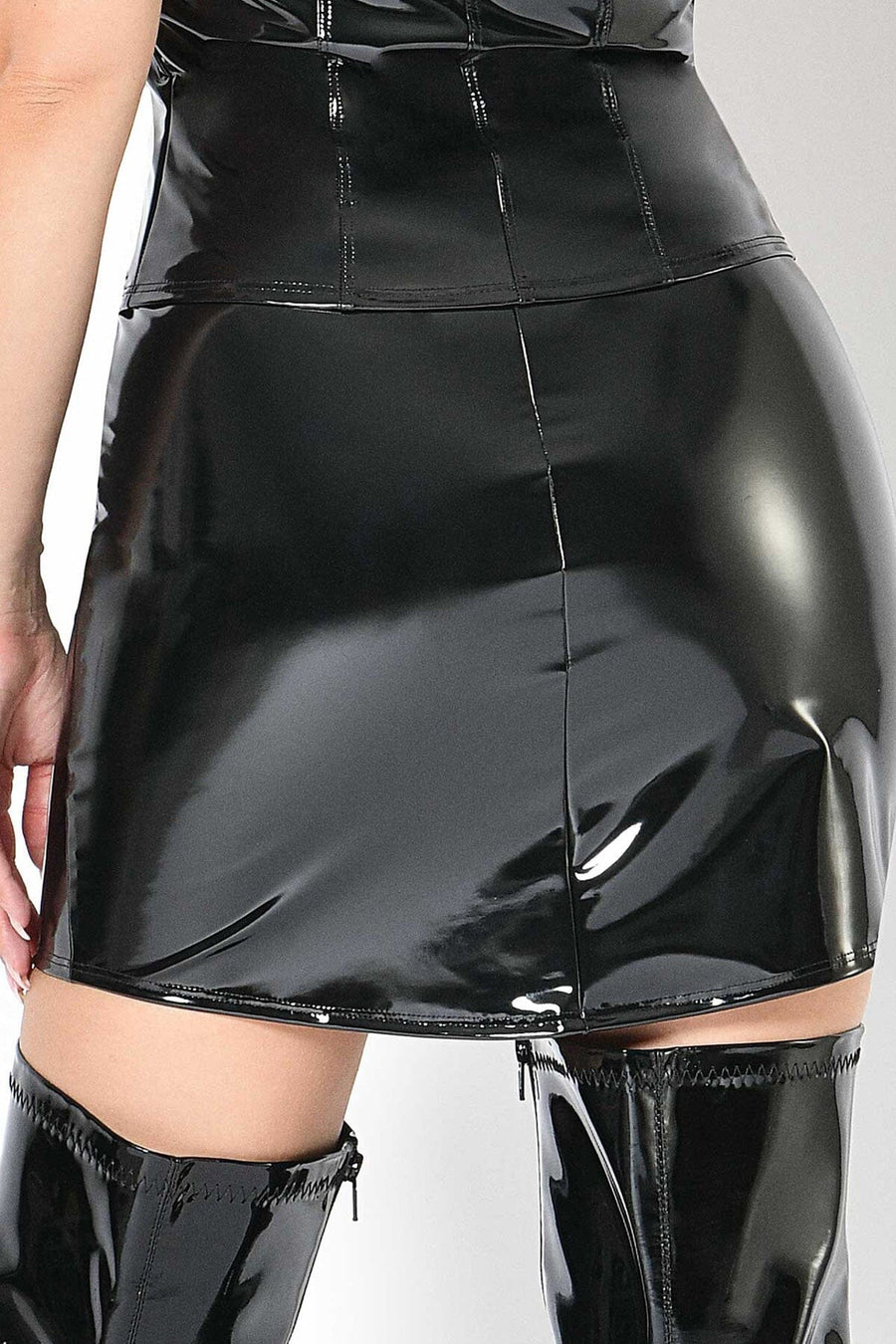 TRIOMPHE VINYL SKIRT