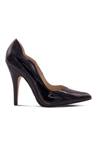 Sexyshoes Signature V Shaped Topline Cute Scalloped Detailed Pump in Black Patent