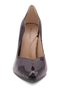 Sexyshoes Signature V Shaped Topline Cute Scalloped Detailed Pump in Black Patent