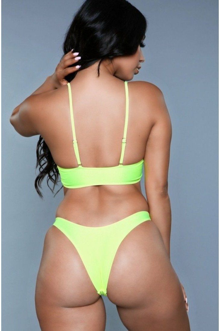 BeWicked Sporty 2 Piece Swimsuit in Yellow 
